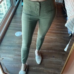 Loft Outlet Chino’s